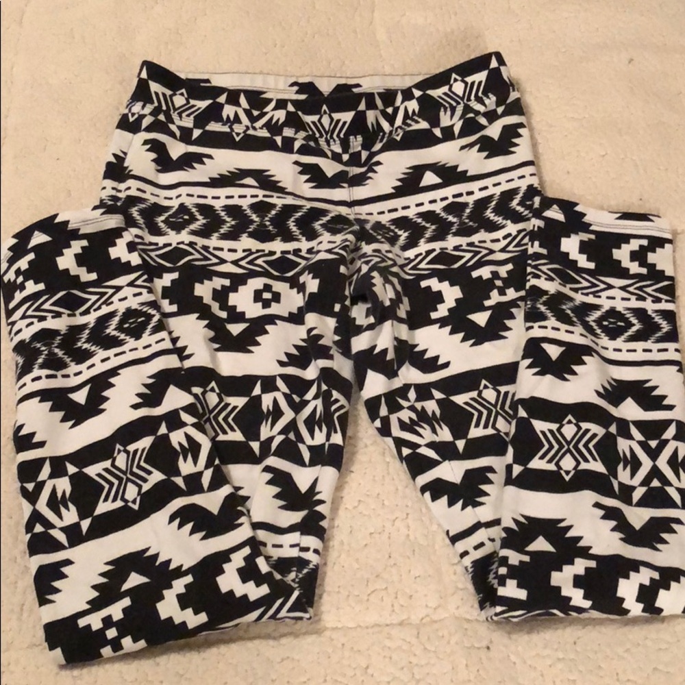 Used express size small leggings